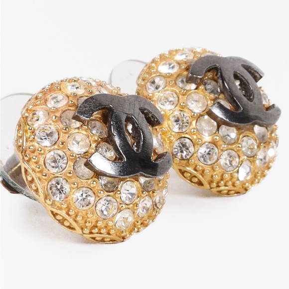 Chanel Earrings - Picture 1 of 4